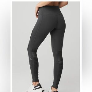 Alo Moto Gray Tights Leggings Sz Medium M Pilates Yoga Gym